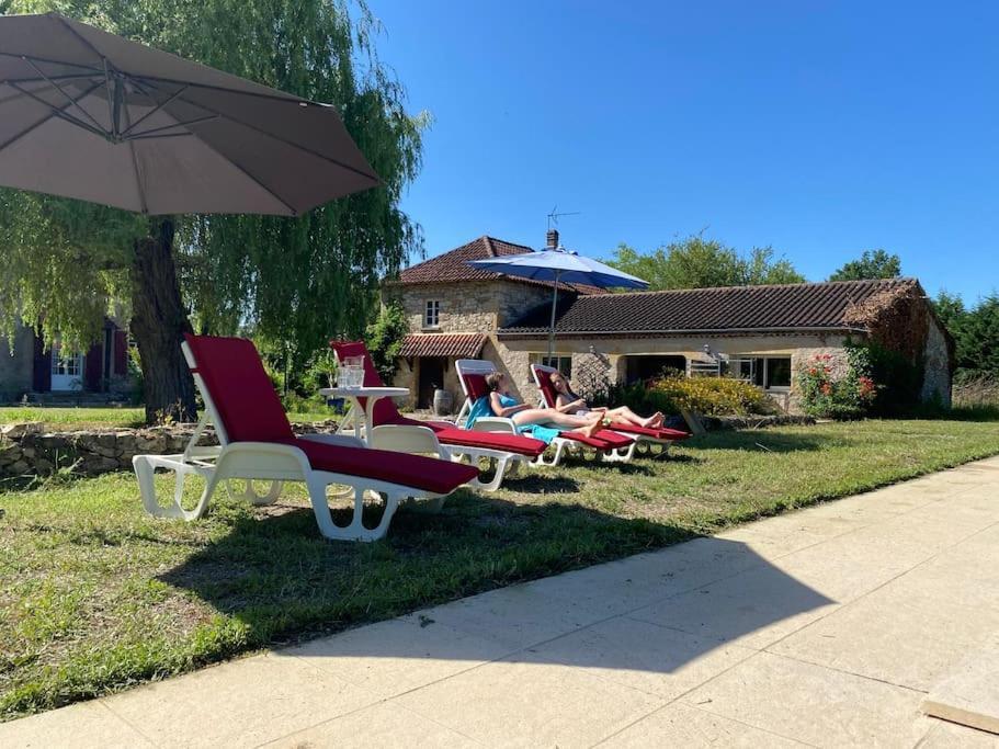 Vakantiehuis La Poire, Op Landgoed Aan De Dordogne Prudhomat Exterior foto